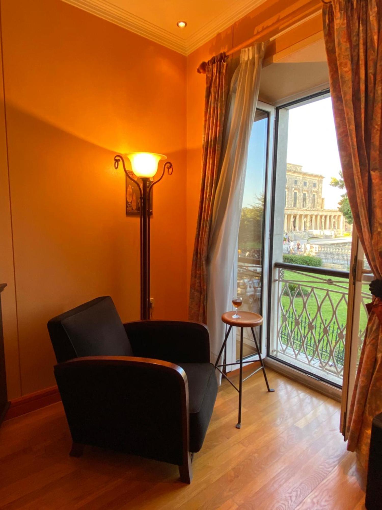 Palazzo Luxury Suite - View To Liston Square & Old Fortress Of Corfu Old Town Екстериор снимка