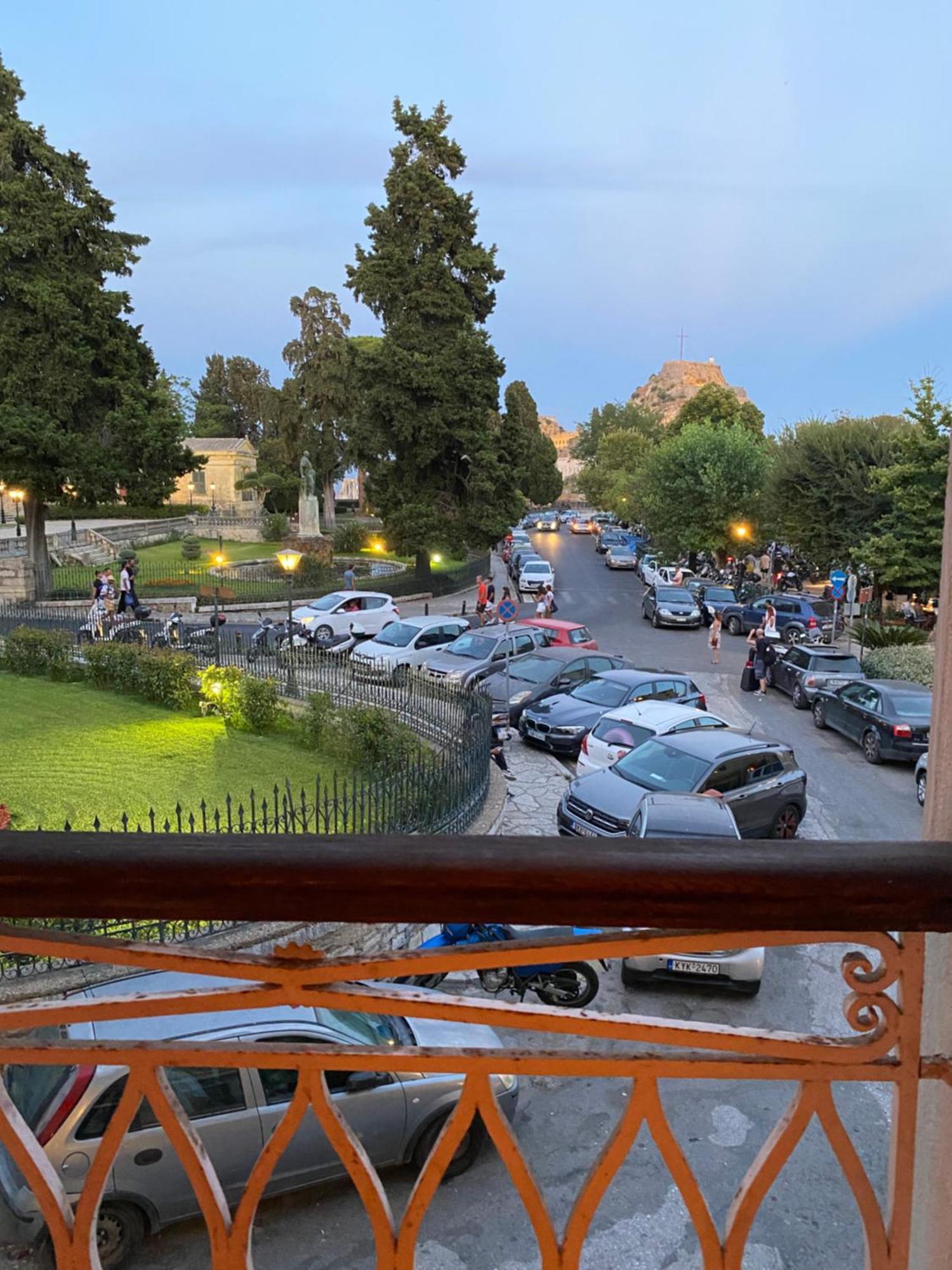 Palazzo Luxury Suite - View To Liston Square & Old Fortress Of Corfu Old Town Екстериор снимка